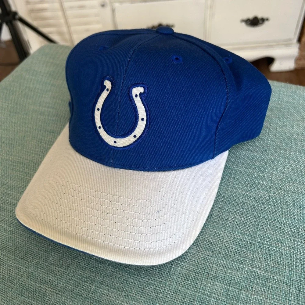 Indianapolis Colts NFL Sports Specialties Cap Horseshoe Logo Strapback‎